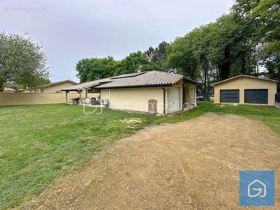 Maison à VILLENEUVE-DE-MARSAN