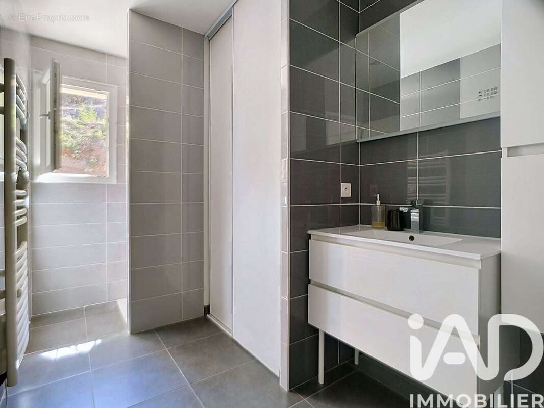 Maison 100 m² à Crozes-Hermitage  - photo 7