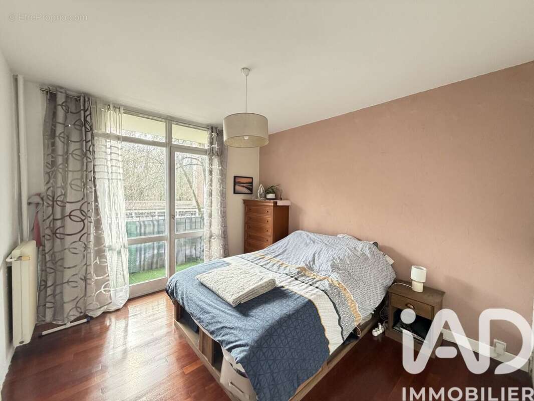 Photo 8 - Appartement à RIS-ORANGIS