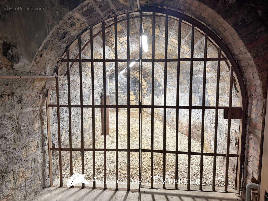 Demeure dans le Parc de la Malmaison, parcelle de 3 000 m2 - photo 28