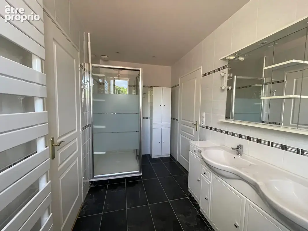 Appartement de standing ascenseur privatif  dans Provins hyper centre 190 m² + 2 garages - photo 6