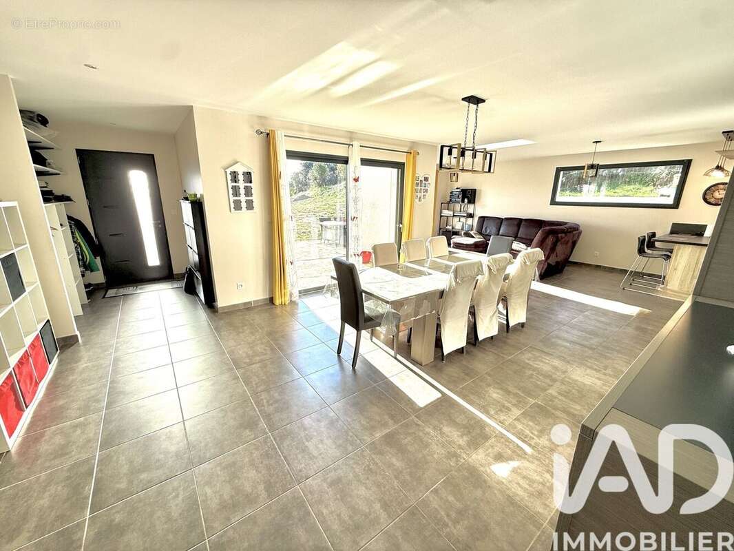 Photo 3 - Maison à VIVIERS