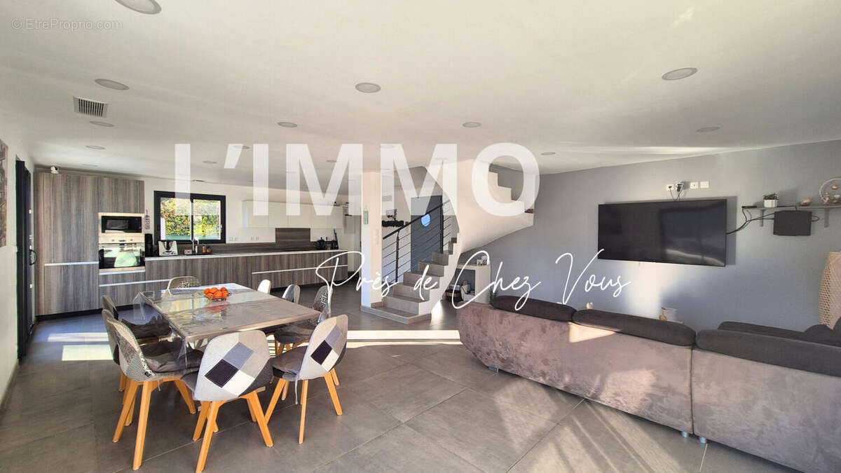 Maison à LA BOUILLADISSE