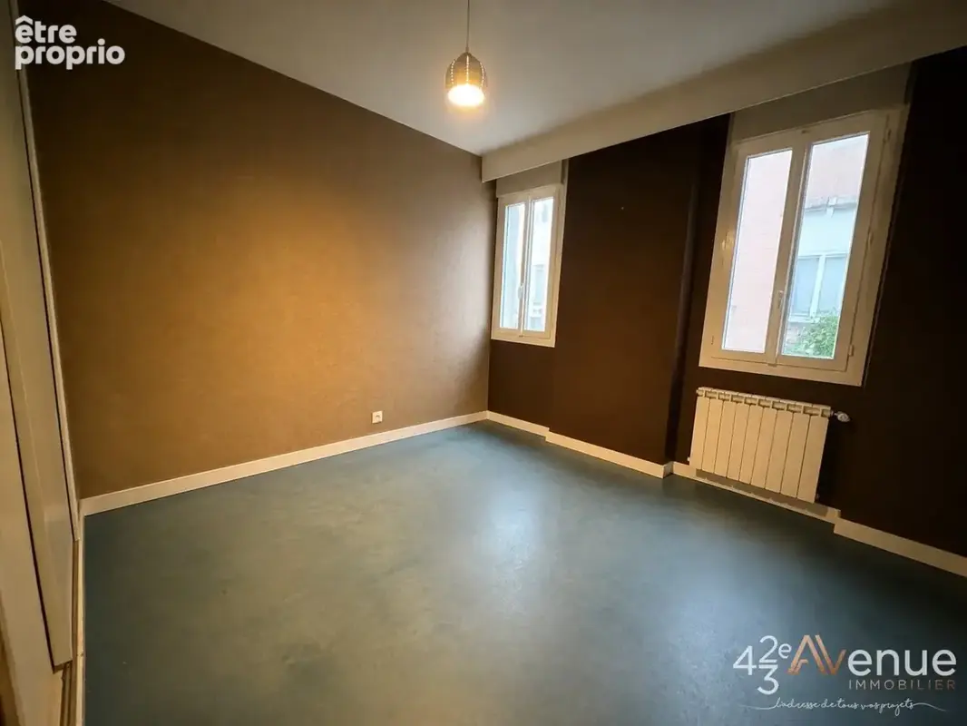 Appartement 4 pièces 140 m² à vendre à Saint-Etienne (42000) - photo 3