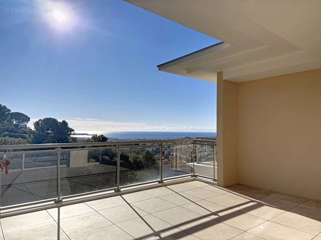 Appartement à LE CANNET