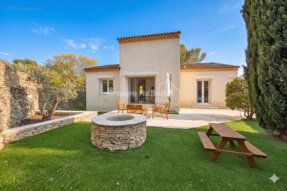 Maison à NIMES