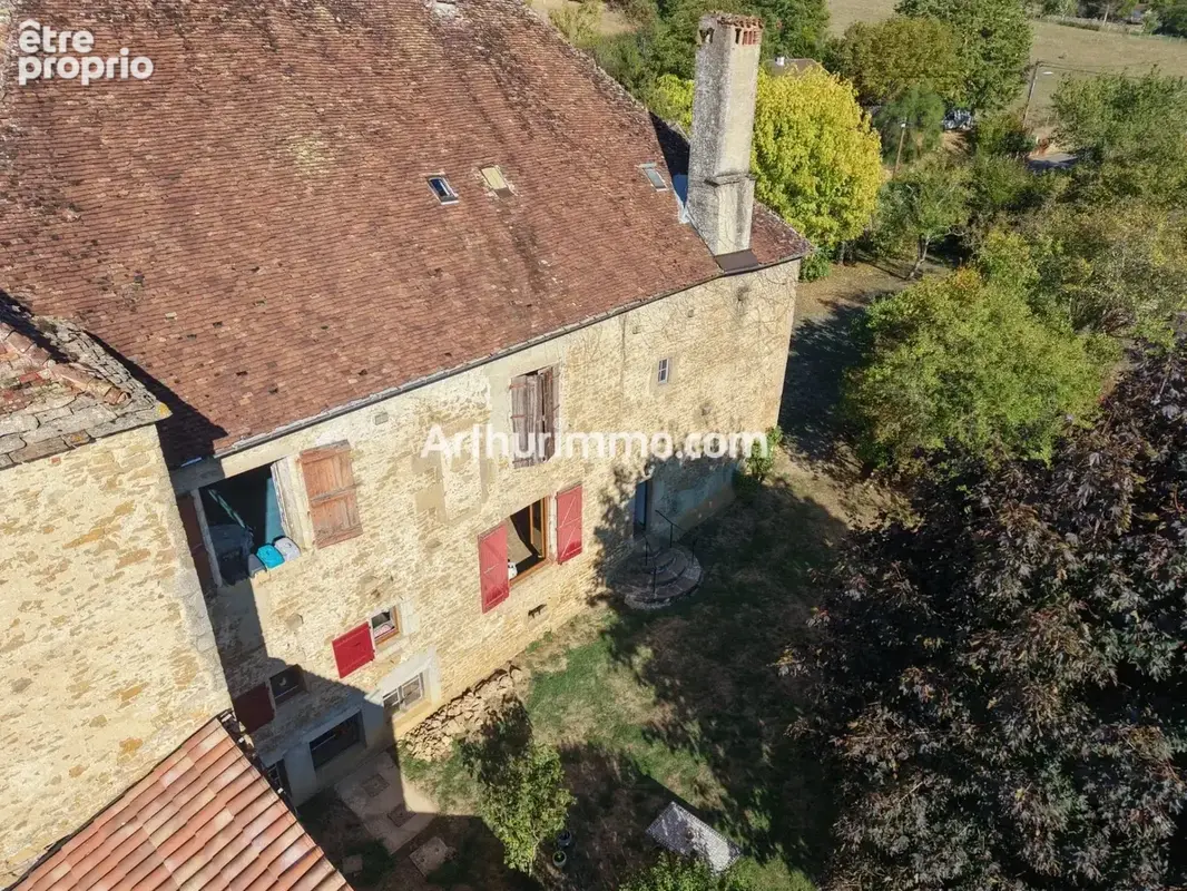 Chateau jura a vendre cuisia 39190  – maison forte type chateau – 414 m² – 12 pièces - photo 23
