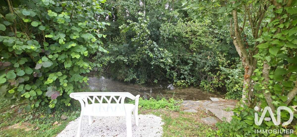 Maison 28 m² à Vaux-Villaine  - photo 9