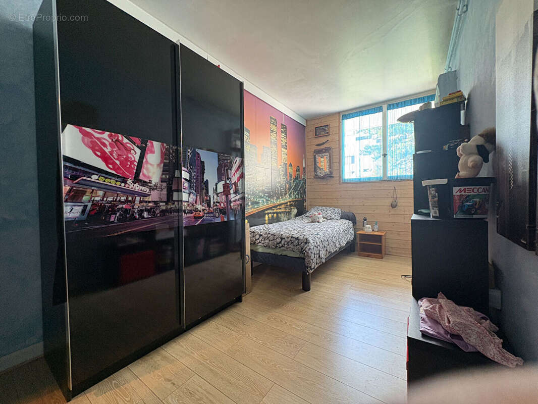 Appartement à FONTENAY-SOUS-BOIS