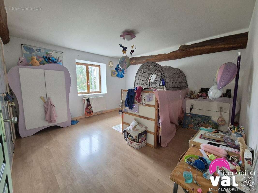 Maison à MILLY-LA-FORET