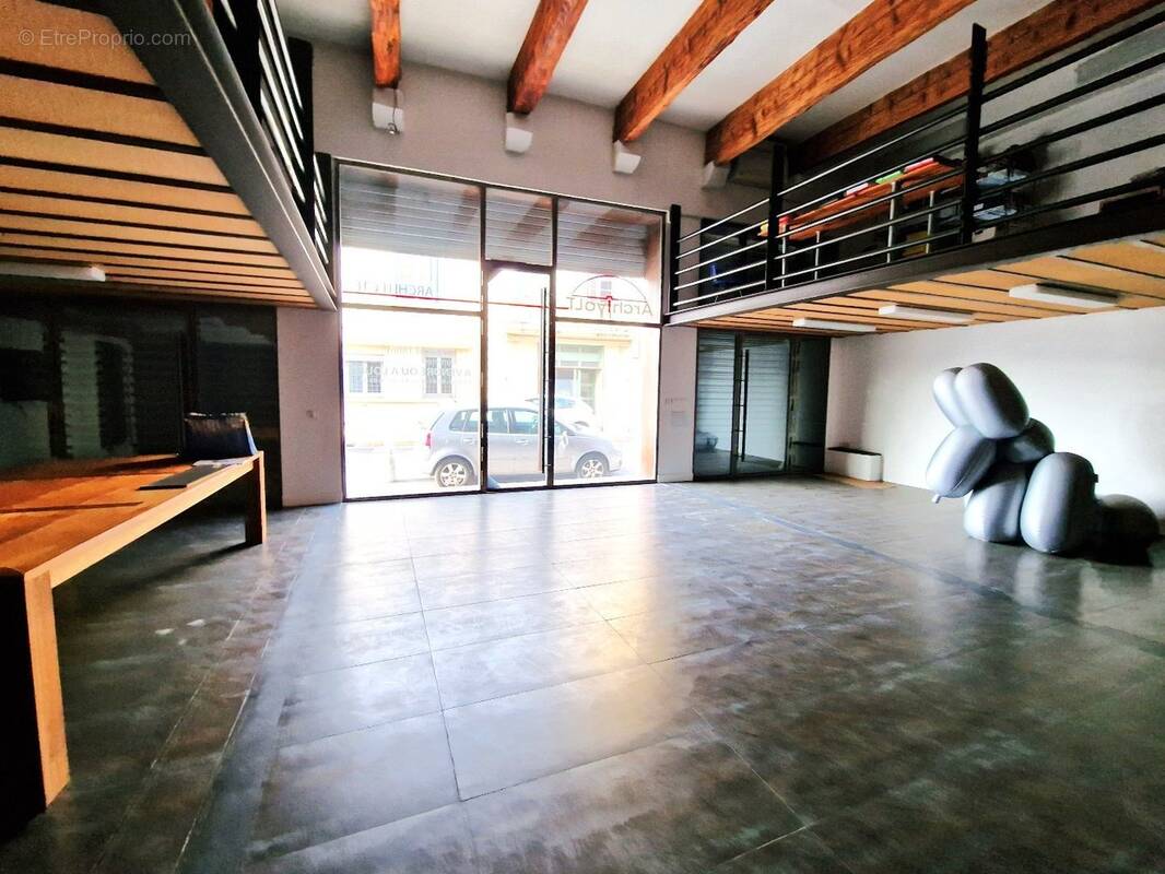 Commerce à FRONTIGNAN