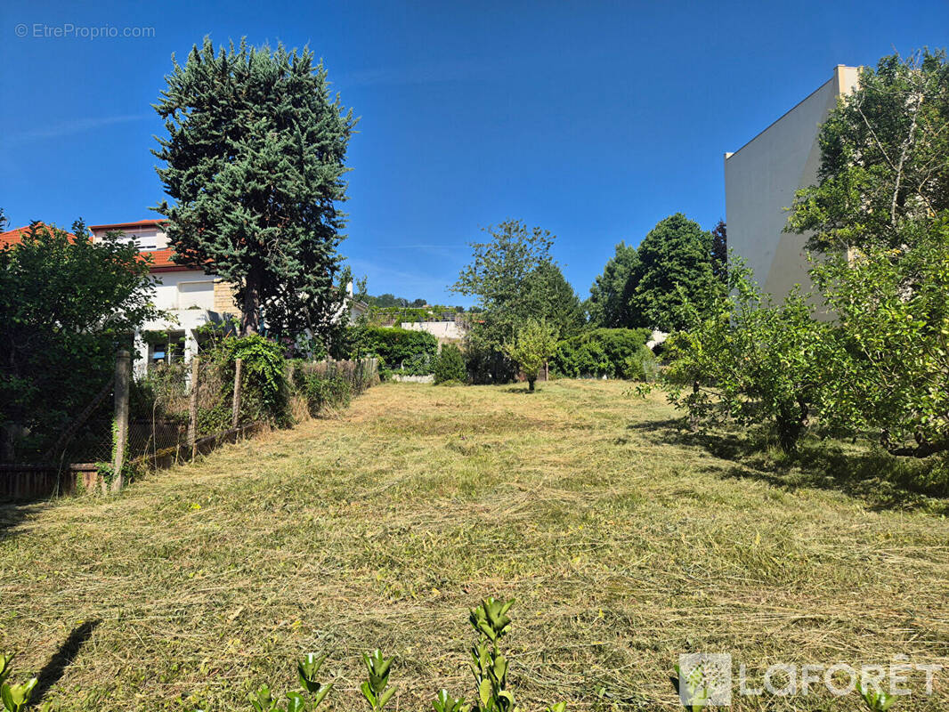 Terrain à PALAISEAU