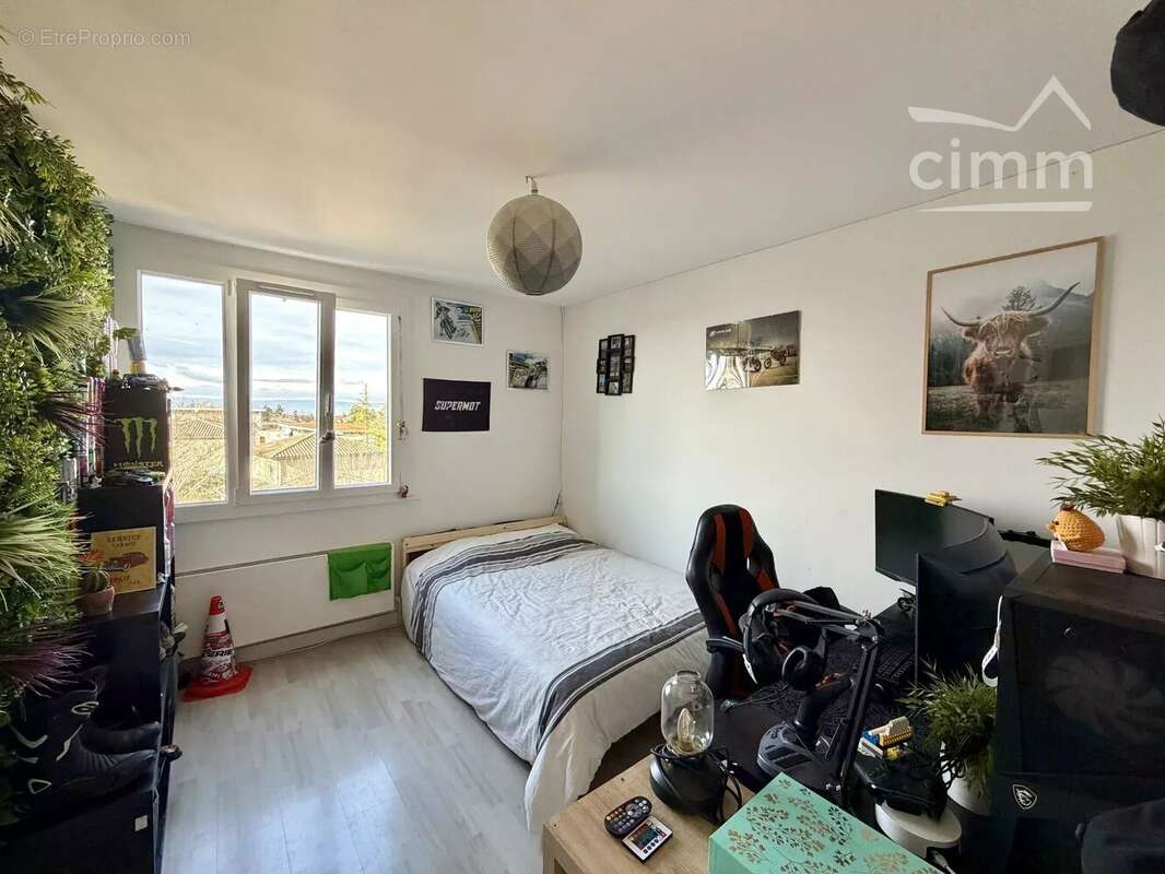 Appartement à CHABEUIL