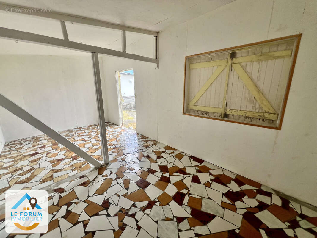 Maison à PETITE-ILE