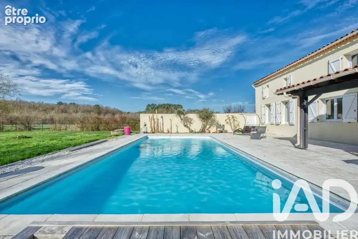 Photo 1 - Maison à FOURS