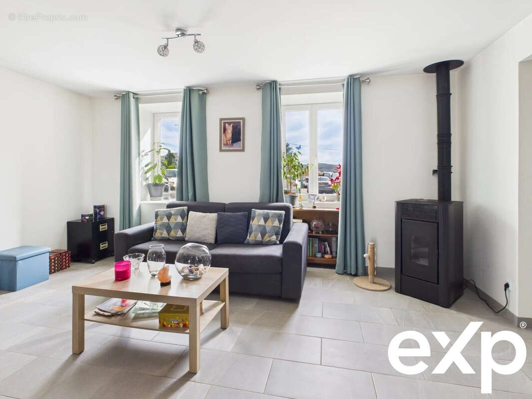 Maison à SAINT-GEORGES-D'ESPERANCHE