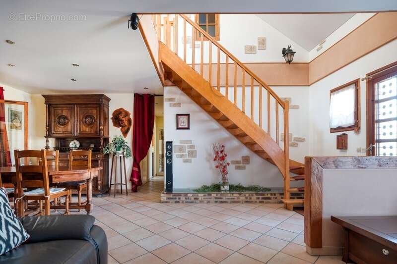 Maison à BALLAINVILLIERS