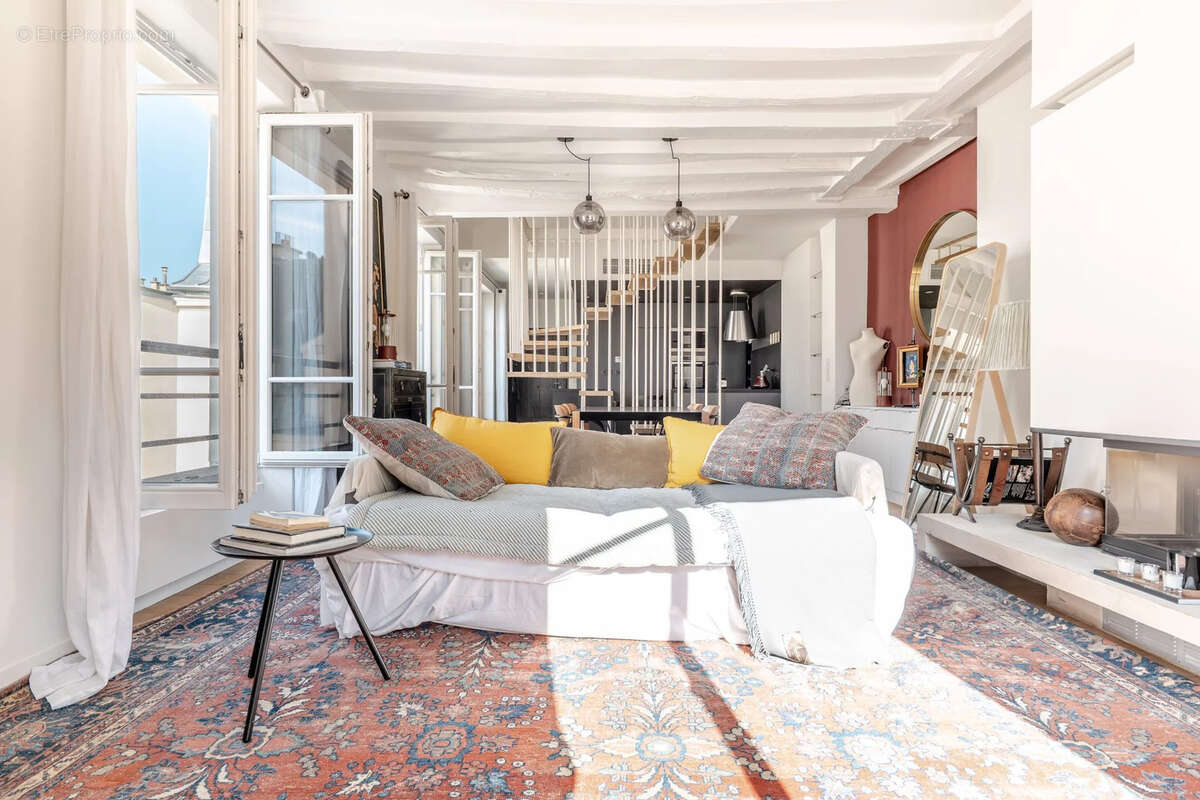 Appartement à PARIS-3E