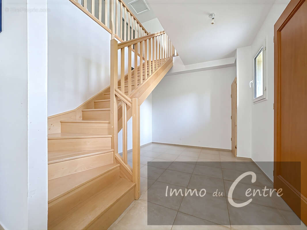 Maison à MONTMIRAIL