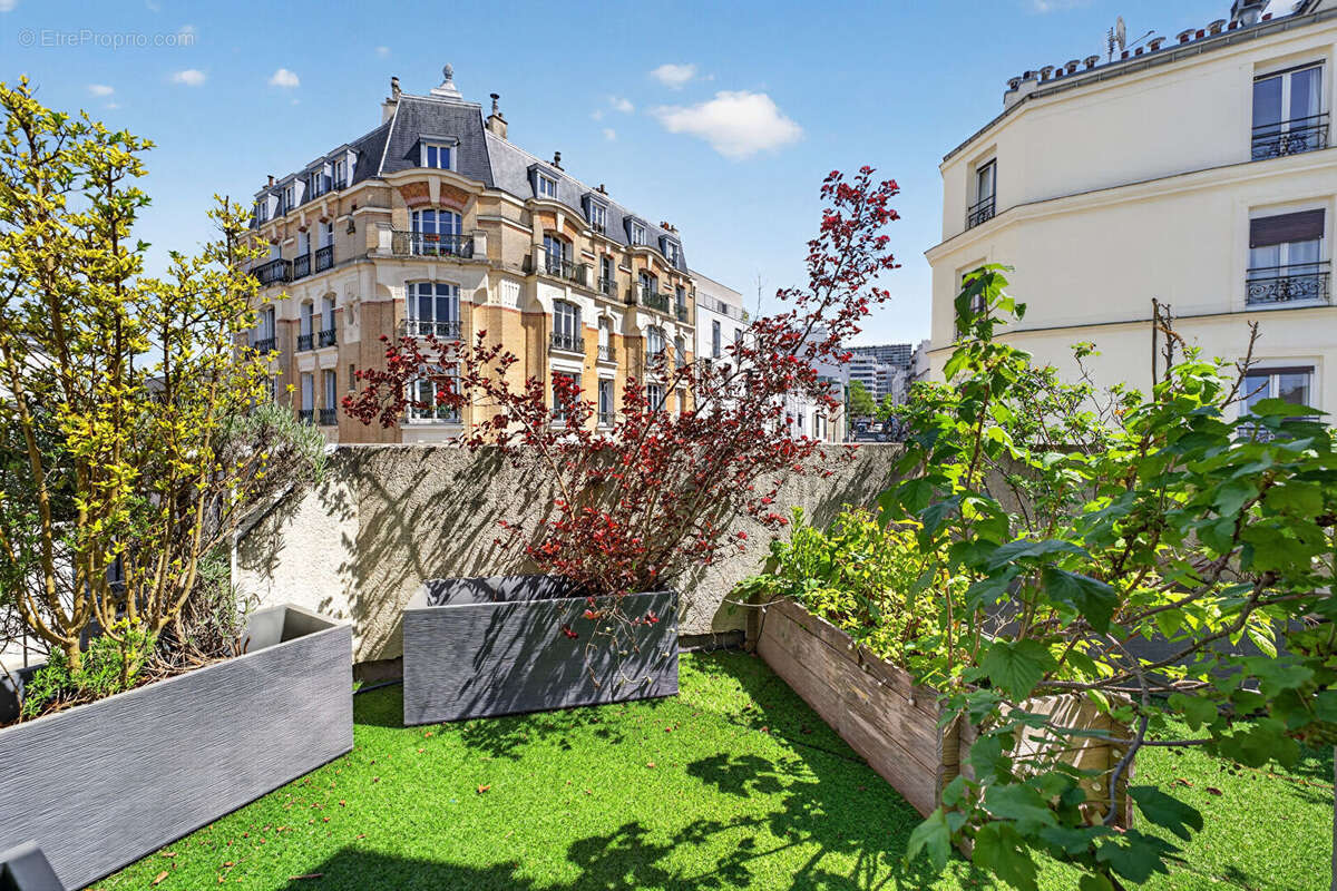Appartement à PARIS-20E