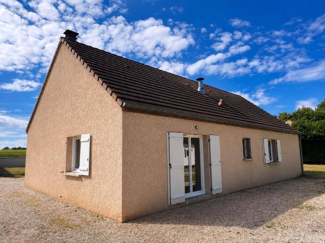 Maison à SAINT-GERMAIN-DU-BOIS