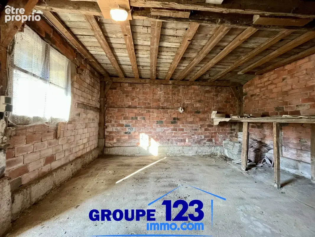 Auxerre - Maison de 81 m2 - T5 - photo 21