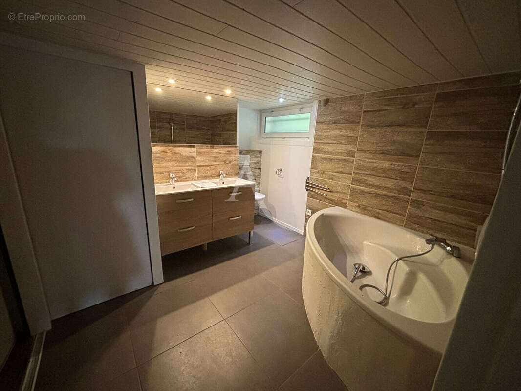 Maison à COSNE-COURS-SUR-LOIRE