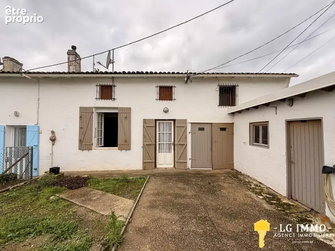 Lot de deux maisons d'habitation, grange, atelier et terrain clos - photo 11