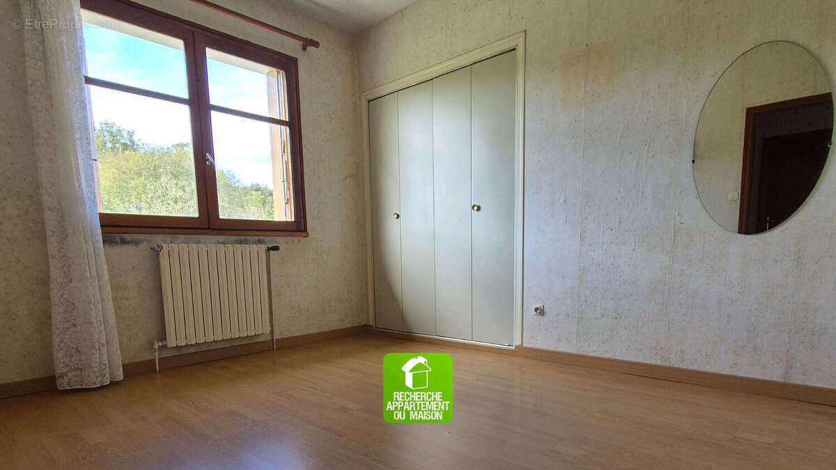 Maison à ANNOISIN-CHATELANS