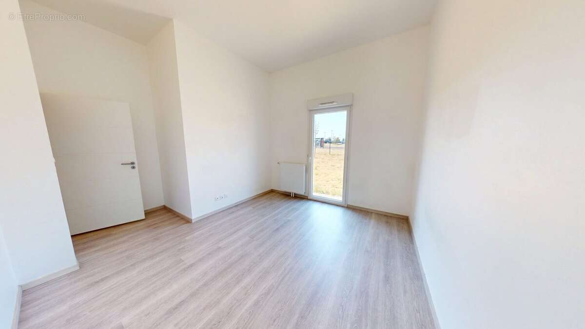 Appartement 58 m² à Saran  - photo 8