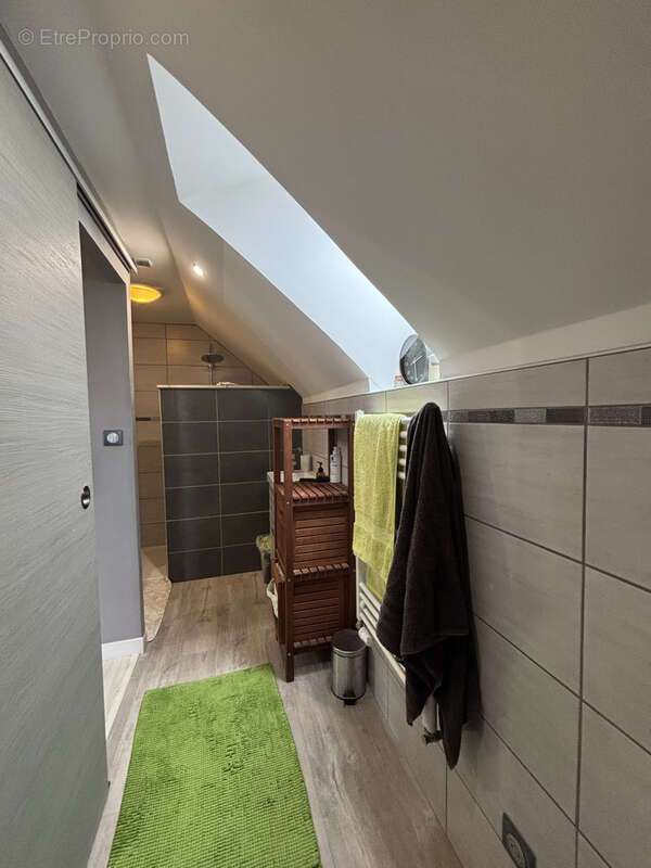LAIGNES ( 21)  Pavillon contemporain de 1984 (130m2) avec sous-sol (100m2) sur 1700m2 de terrain avec piscine. - photo 21