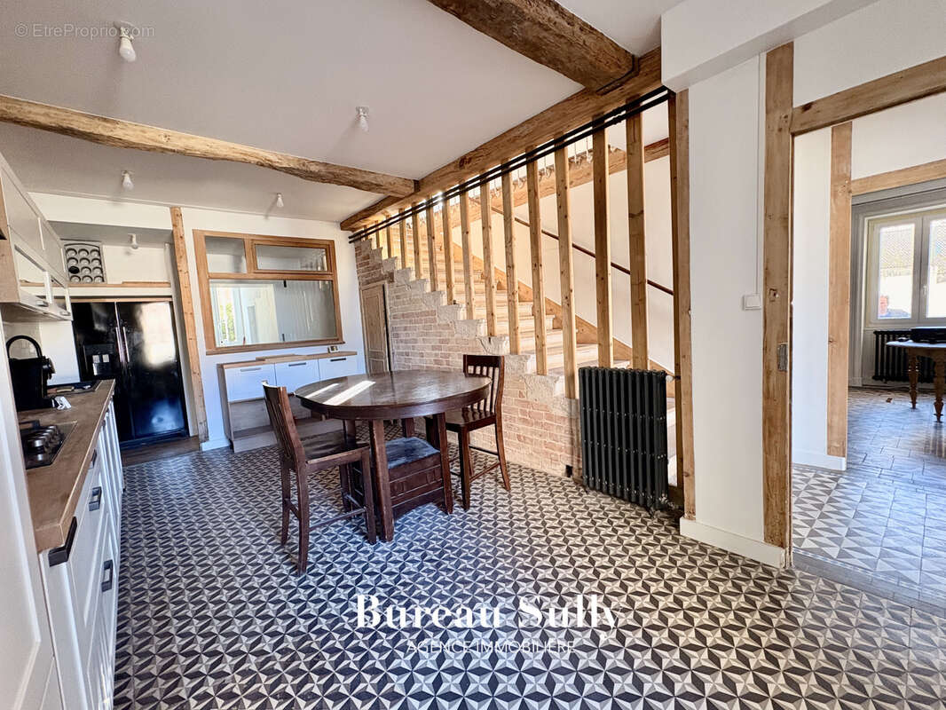 St Didier sur Chalaronne centre ( 01140 ) Maison 300 m2 Terrain 525 m2, ttes commodités, 20 mn gare Belleville - photo 6