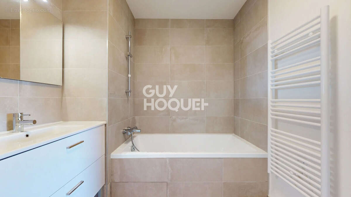Appartement à LE BOURGET-DU-LAC