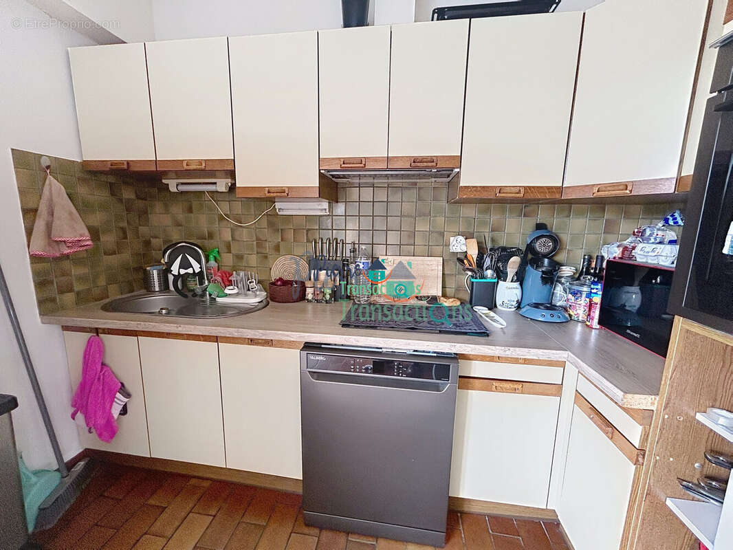 Appartement à LILLEBONNE