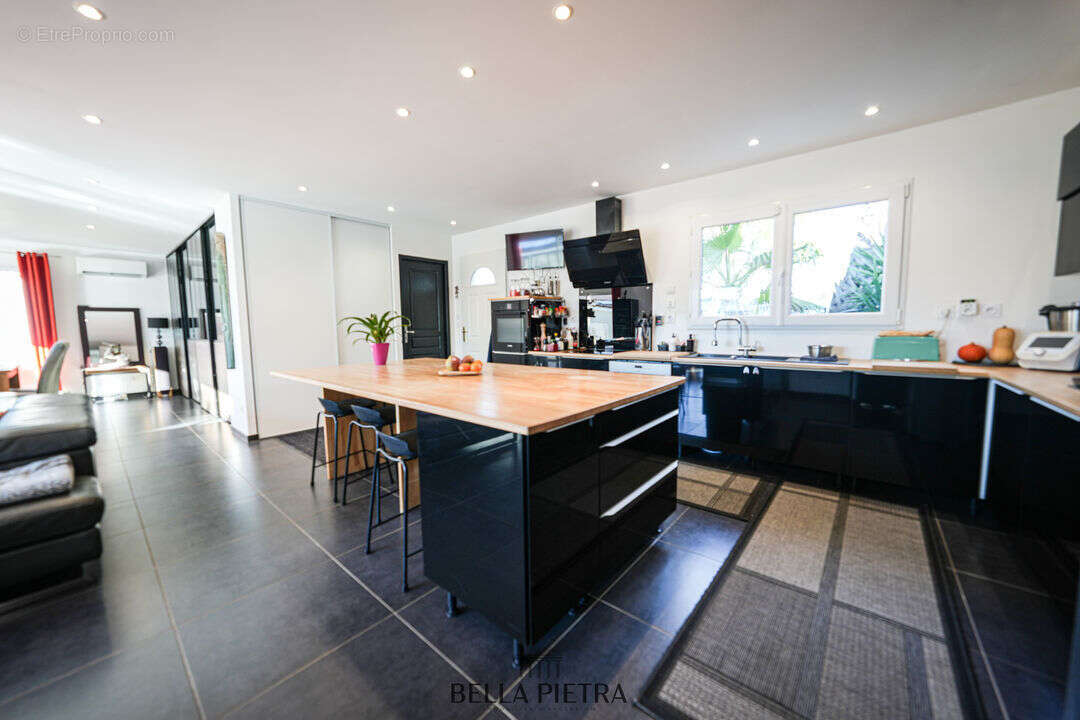 Maison à SAINT-AUNES