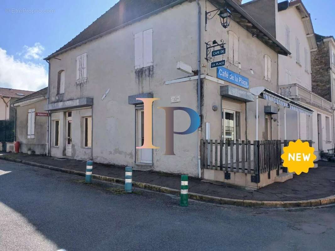 Maison à CHARLIEU