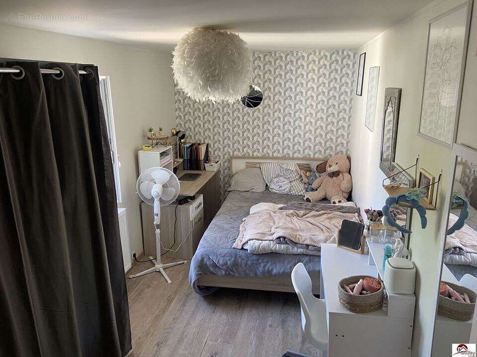 Maison 85 m² à Noailly  - photo 7