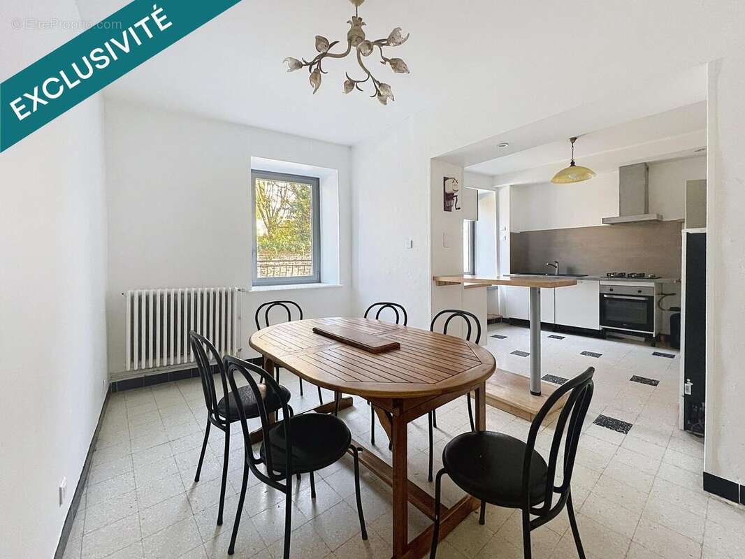 Photo 2 - Maison à MONTAGNEY