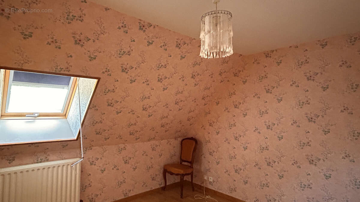 Maison à SACIERGES-SAINT-MARTIN