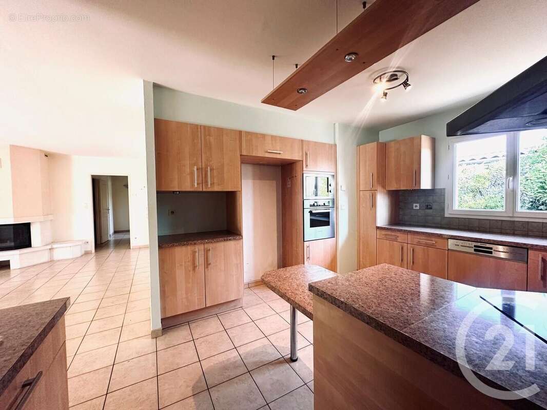 Maison à SAINT-ANDRE-DE-CUBZAC