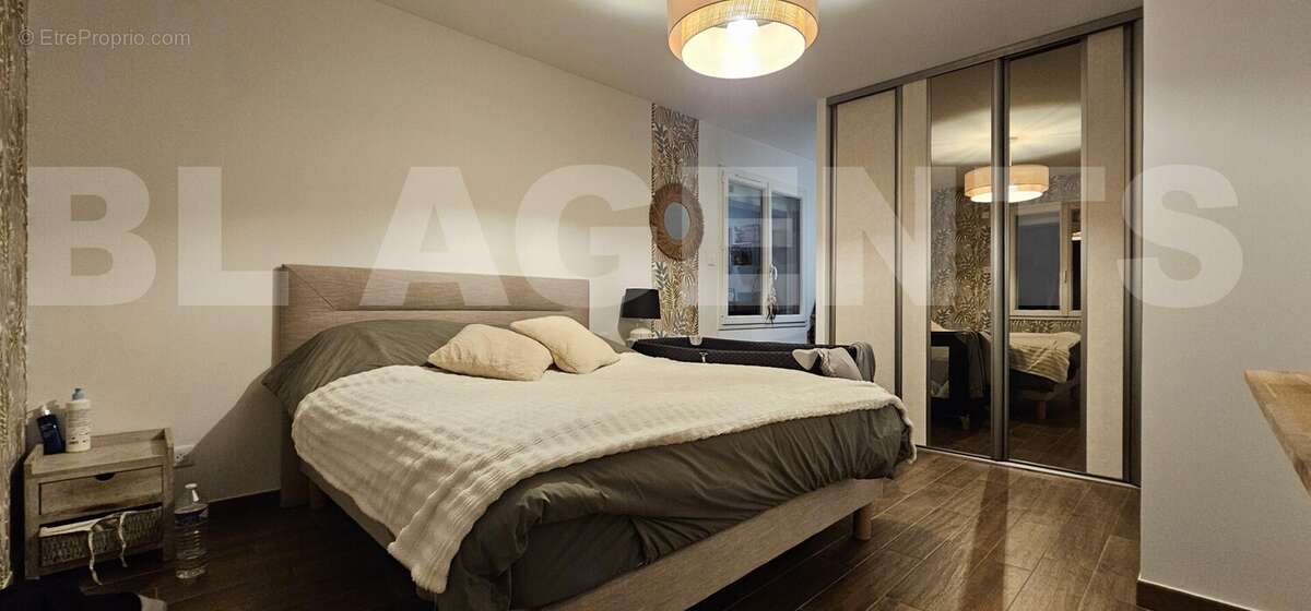 20251121_181218 - Maison à CONNERRE