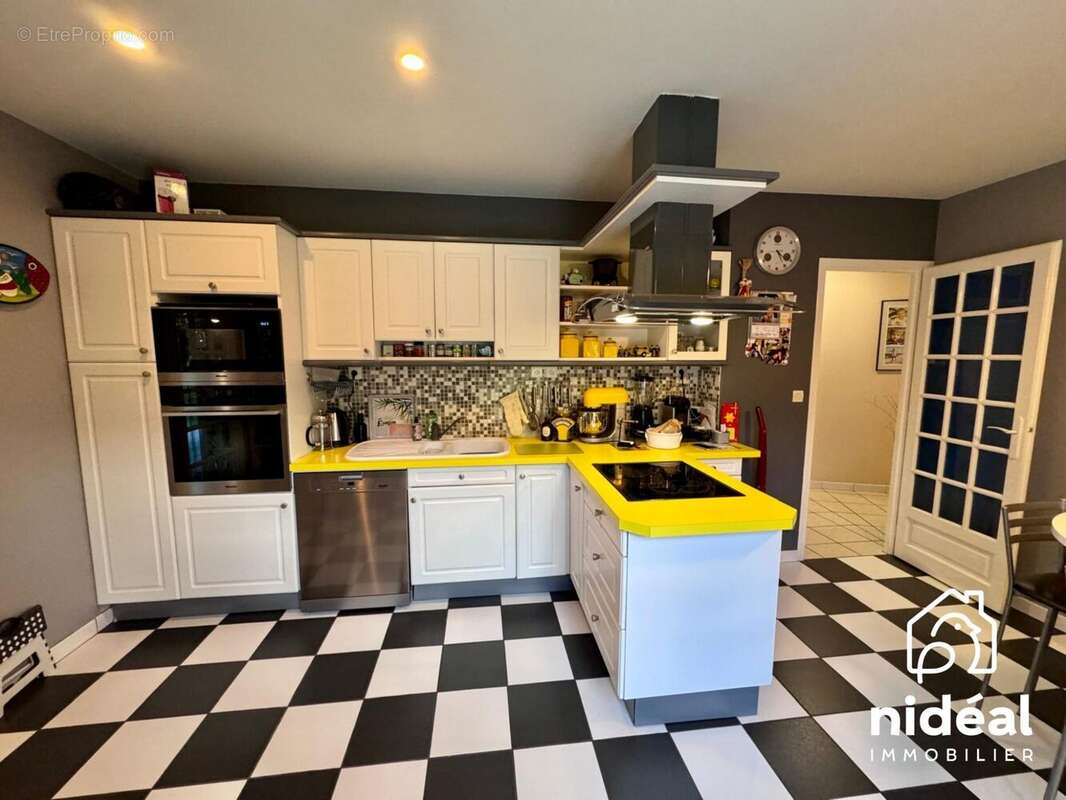 Maison à HEUDREVILLE-SUR-EURE