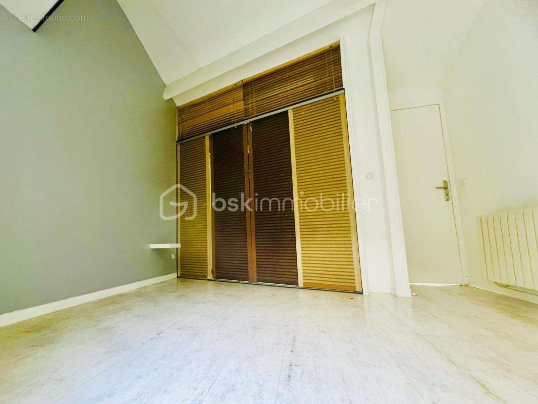 Appartement à PONTAULT-COMBAULT
