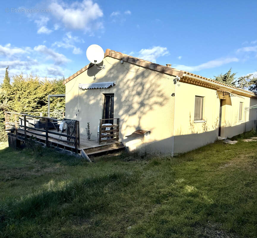 Maison à LA GARDE-ADHEMAR
