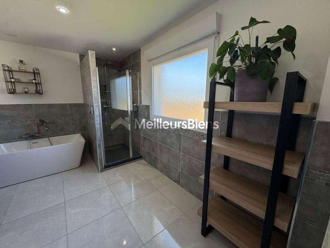 Maison à RECQUIGNIES