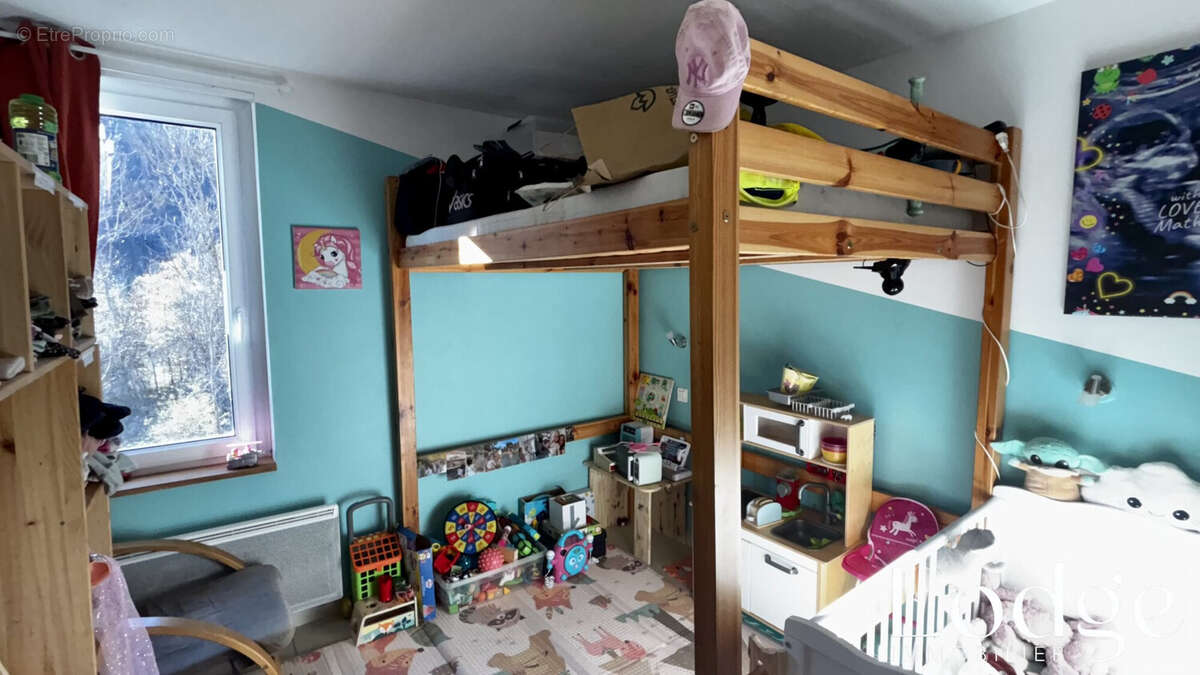 Appartement à PELVOUX