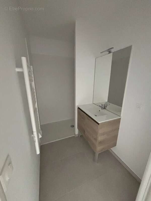 Appartement à COGOLIN