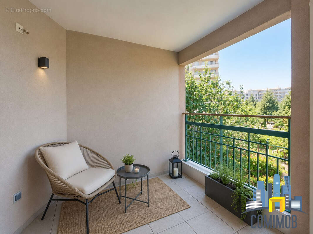 Appartement à COURBEVOIE