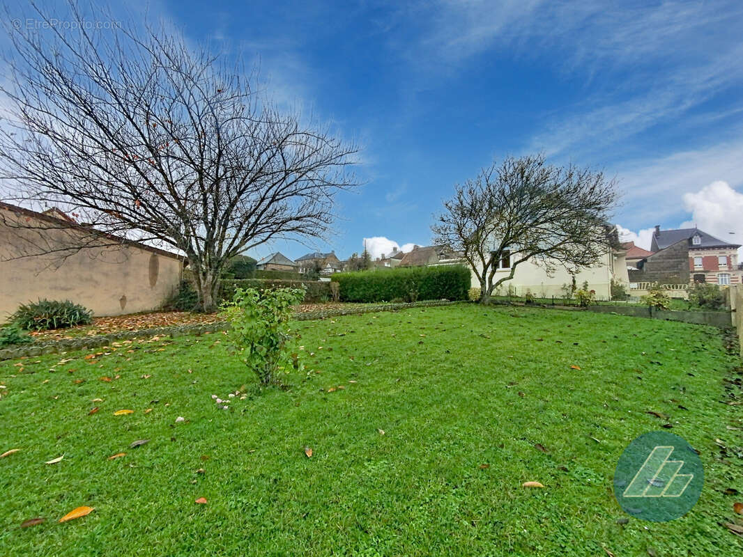 Maison à CRECY-EN-PONTHIEU
