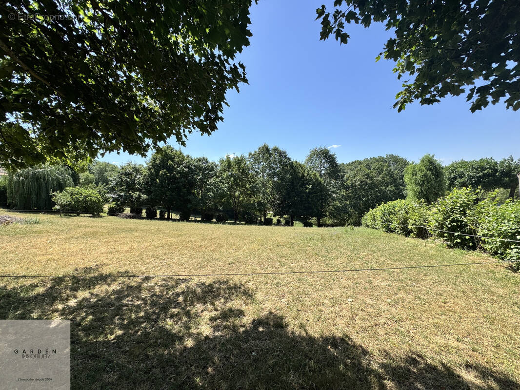Terrain à LACROUZETTE